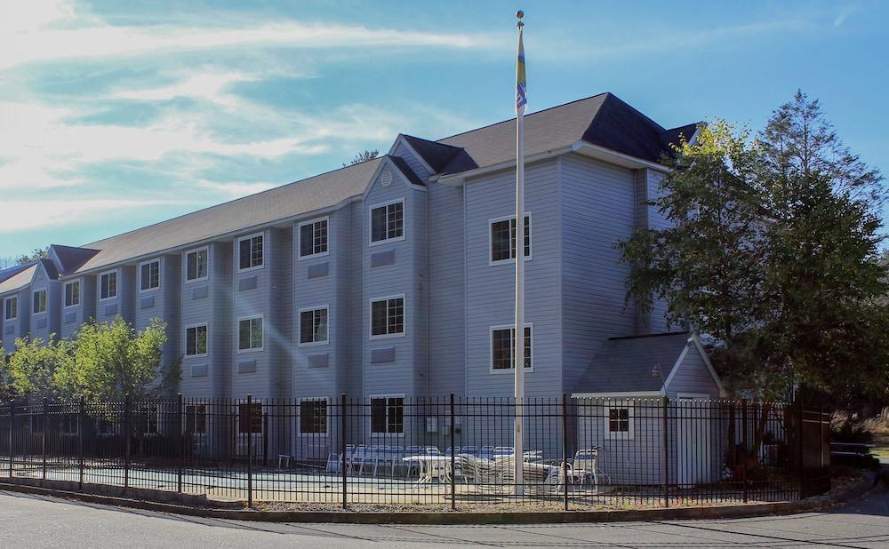 Days Inn By Wyndham Sturbridge Kültér fotó