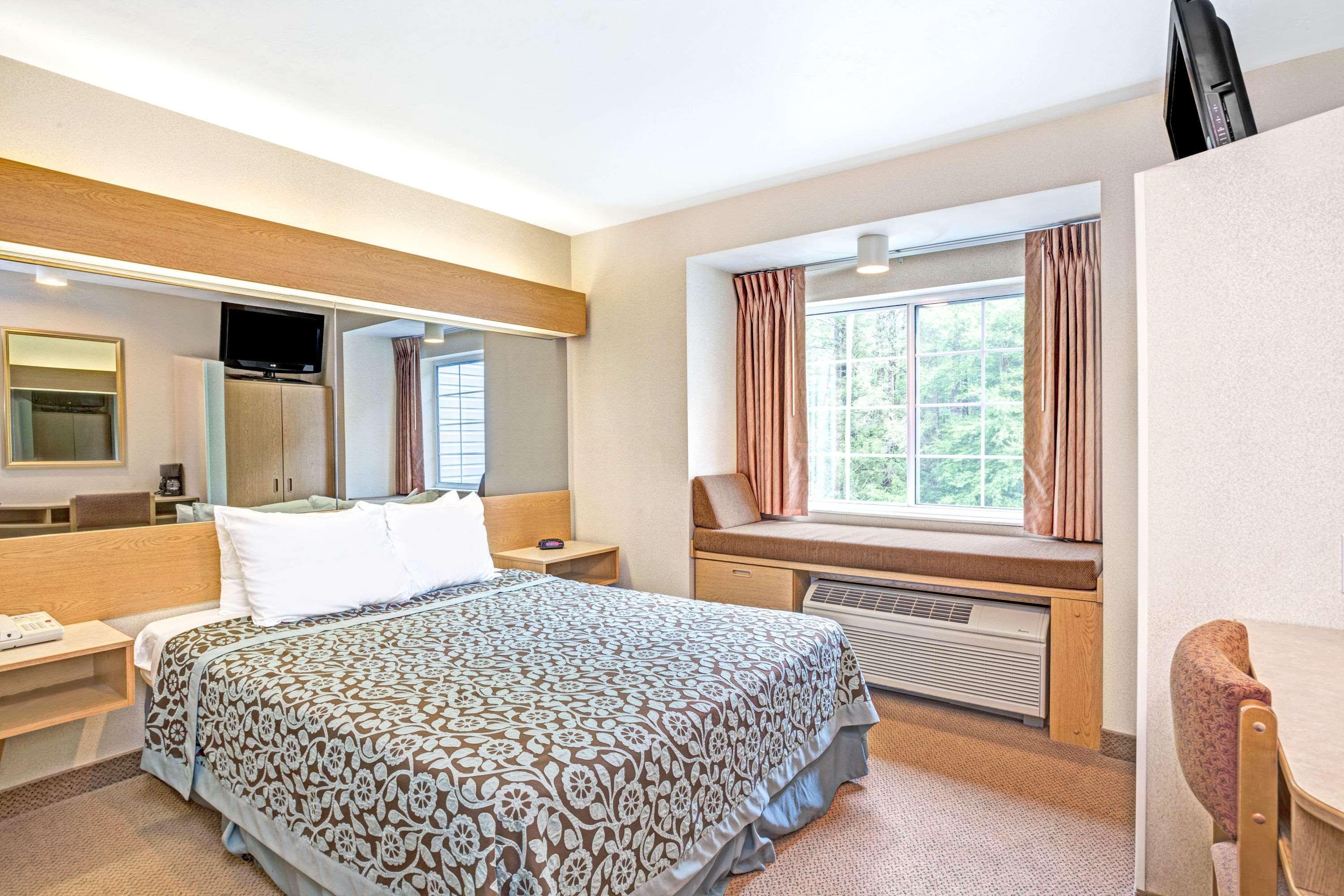 Days Inn By Wyndham Sturbridge Kültér fotó