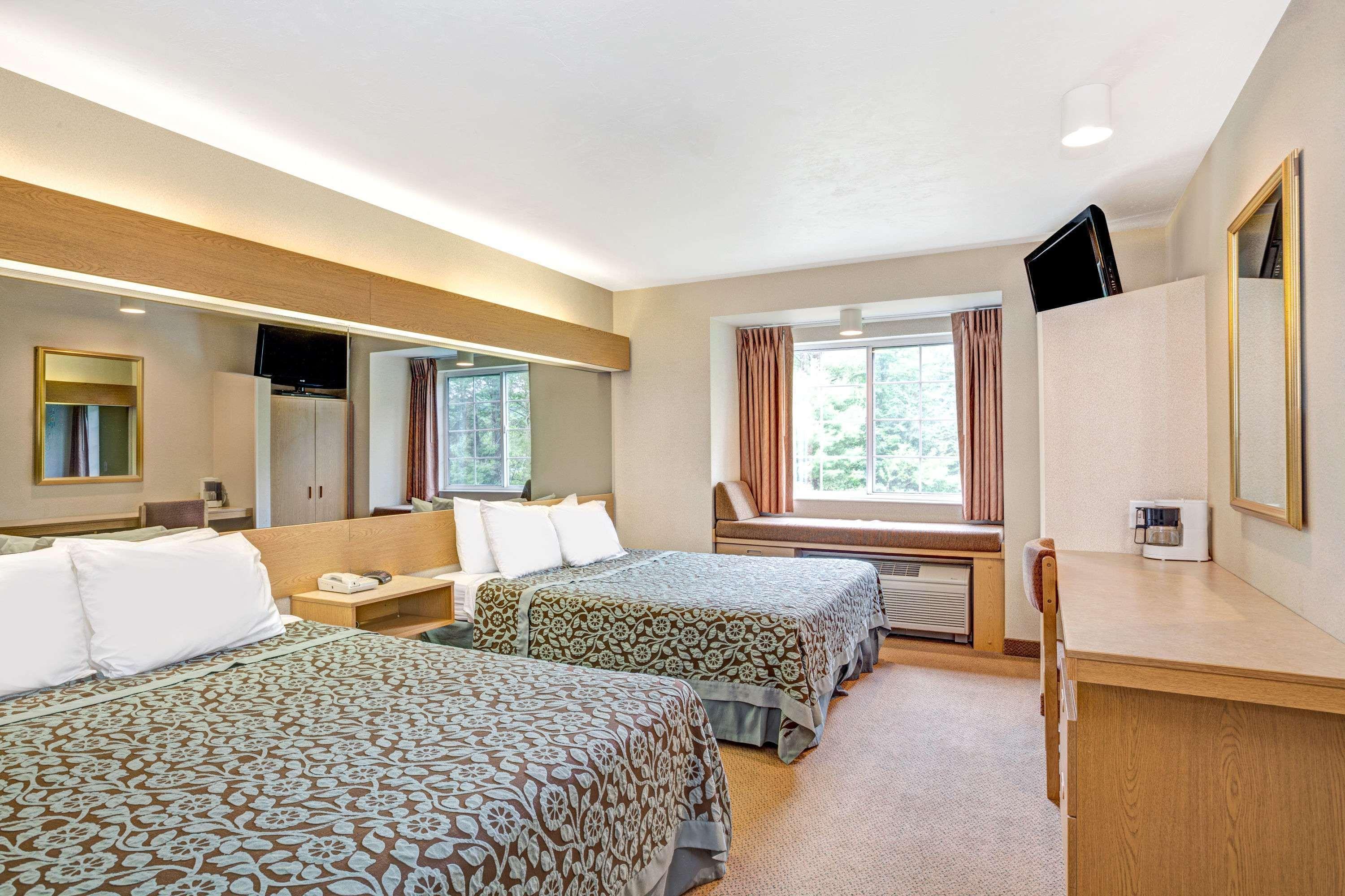 Days Inn By Wyndham Sturbridge Kültér fotó