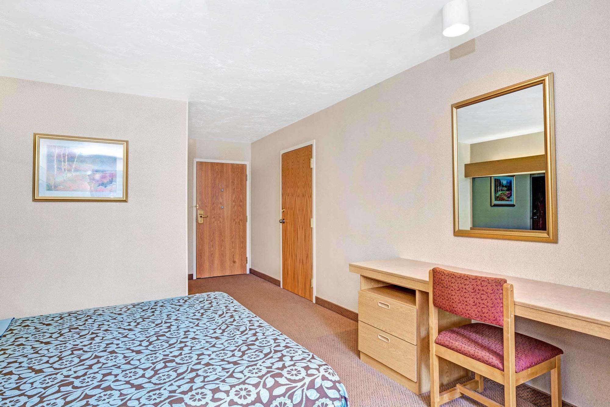 Days Inn By Wyndham Sturbridge Kültér fotó