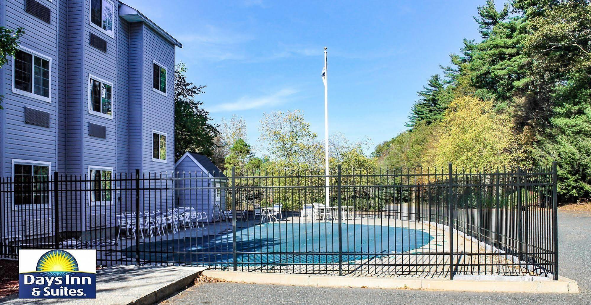 Days Inn By Wyndham Sturbridge Kültér fotó